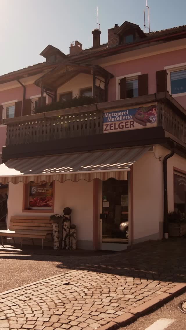 🇩🇪 Die Butchers of Southtyrol stellen sich vor: Zu Besuch bei der Metzgerei Zelger Hansjör in Deutschnofen 🥩

🇮🇹 I Butchers of Southtyrol si presentano: In visita dalla Macelleria Zelger Hansjörg a Nova Ponente 🥩
 
#butchersofsouthtyrol #bbq #meat #handwerk #artistry metzgersüdtirol bettertogether