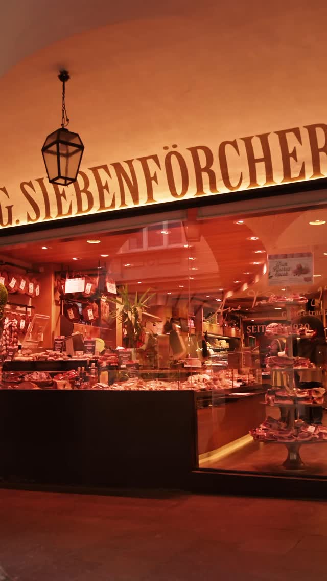 🇩🇪 Die Butchers of Southtyrol stellen sich vor: Zu Besuch bei der Metzgerei Siebenförcher in Meran 🥩

🇮🇹 I Butchers of Southtyrol si presentano: In visita dalla Macelleria Siebenförcher a Merano 🥩
 
#butchersofsouthtyrol #bbq #meat #handwerk #artistry metzgersüdtirol bettertogether