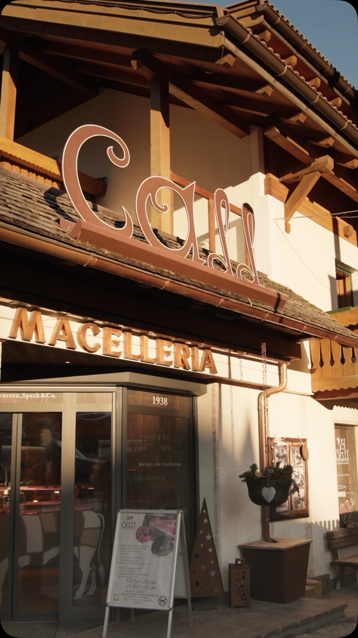 🇩🇪 Die Butchers of Southtyrol stellen sich vor: Zu Besuch bei Metzgerei Call in St. Vigil in Enneberg 🥩

🇮🇹 I Butchers of Southtyrol si presentano: In visita dalla Macelleria Call a San Vigilio di Marebbe 🥩
 
#butchersofsouthtyrol #metzgersüdtirol #bettertogether