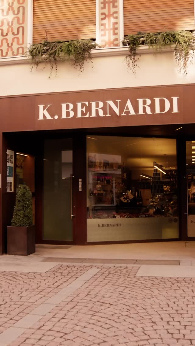 🇩🇪 Die Butchers of Southtyrol stellen sich vor: Zu Besuch bei Metzgerei Karl Bernardi in Bruneck 🥩

🇮🇹 I Butchers of Southtyrol si presentano: In visita dalla Macelleria Karl Bernardi a Brunico 🥩
 
#butchersofsouthtyrol #bbq #meat #handwerk #artistry metzgersüdtirol bettertogether