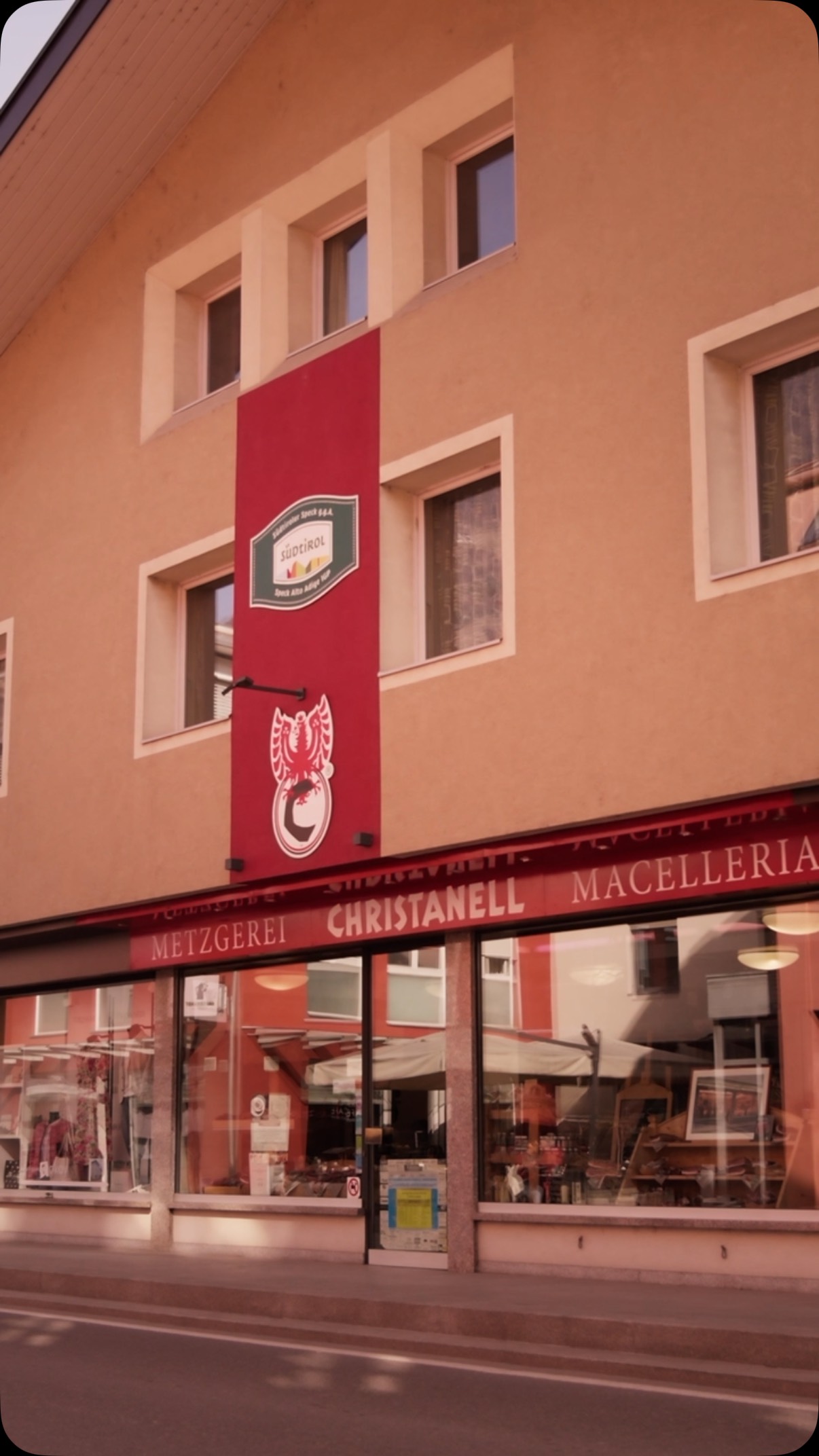 🇩🇪 Die Butchers of Southtyrol stellen sich vor: Zu Besuch bei Metzgerei Christanell in Naturns 🥩

🇮🇹 I Butchers of Southtyrol si presentano: In visita dalla Macelleria Christanell a Naturno 🥩
 
#butchersofsouthtyrol  #metzgersüdtirol #bettertogether